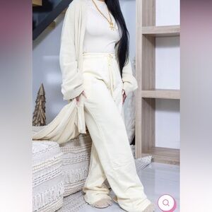 MinaaMonroe 3 Piece Essentials Set